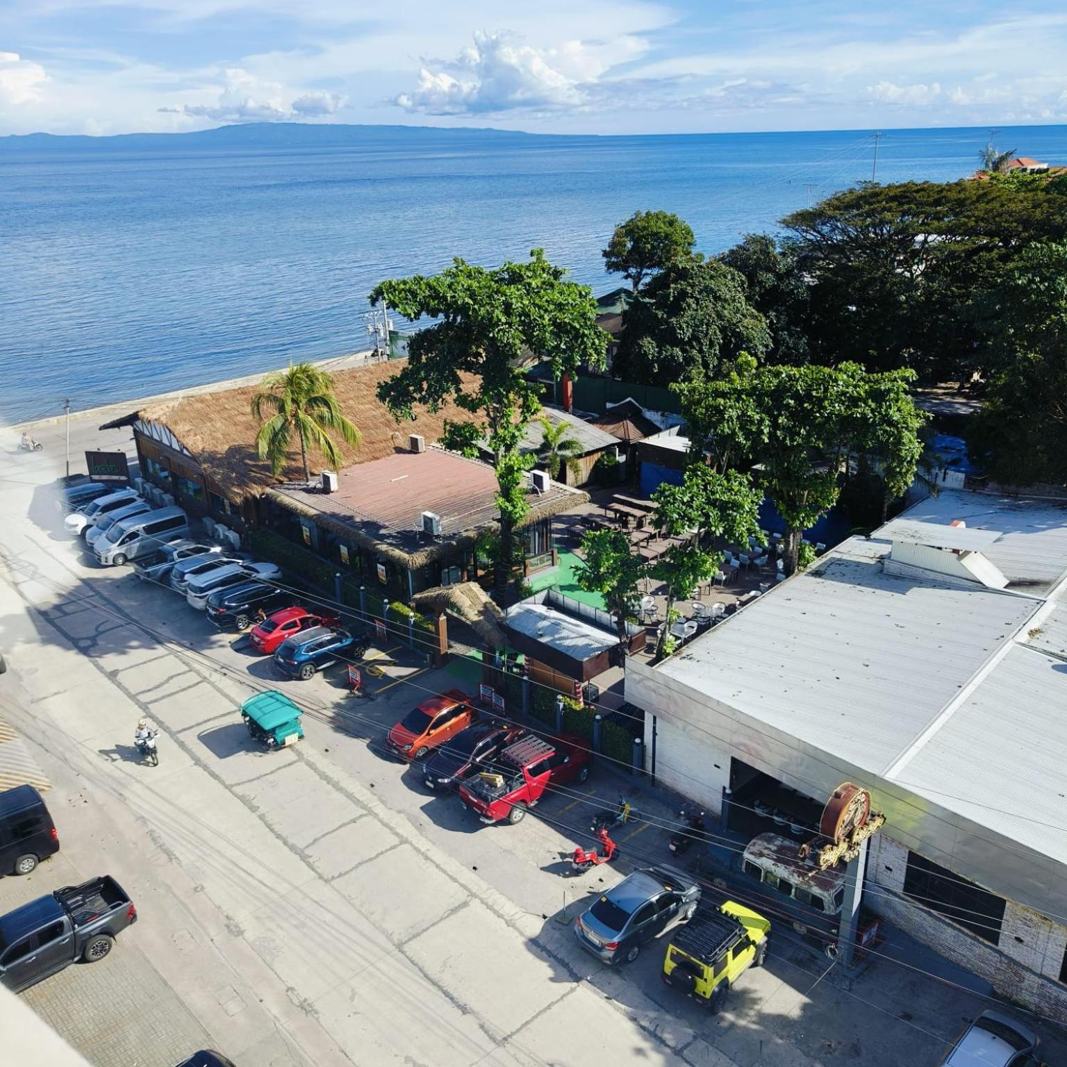 Veronica'S Homestay At Marina Spatial Condo Dumaguete City Exteriör bild